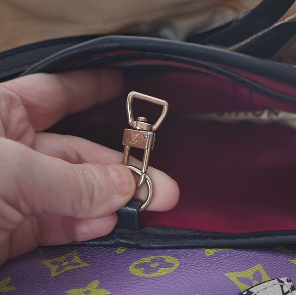 LV Bundle - Picture 6 of 11